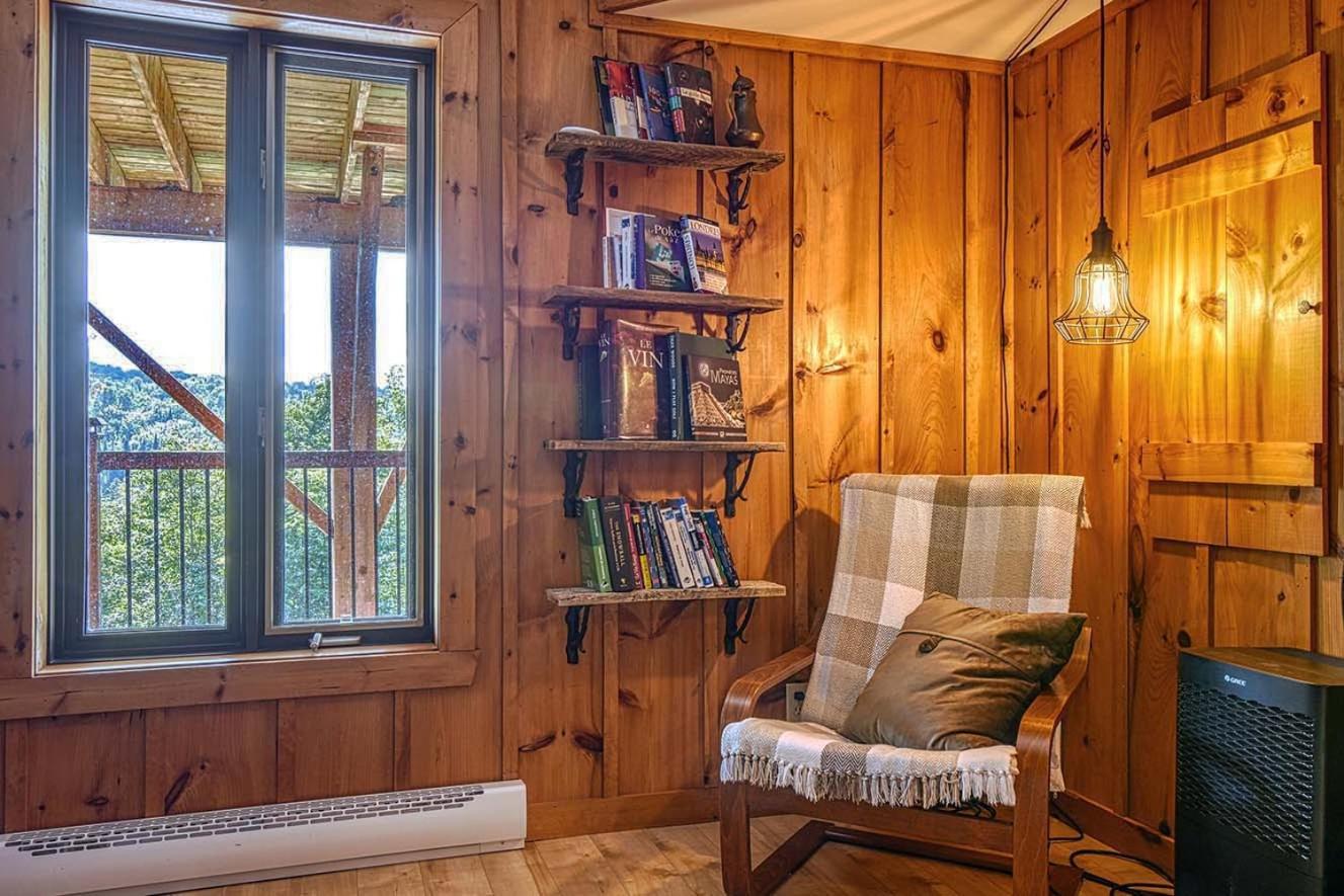 Chalet Luxurious Log With Private Lac Superieur